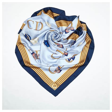 foulard en soie dior